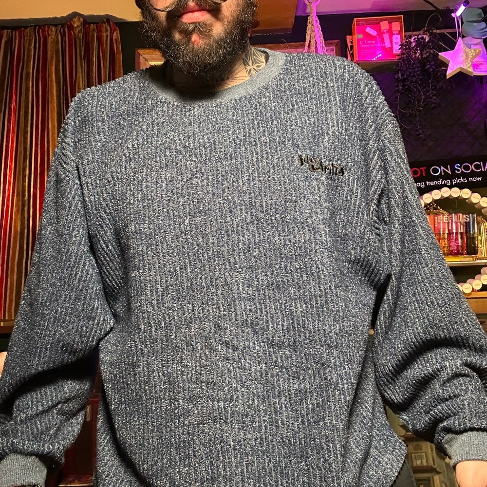 No limits street wear MED Stylish Blue Crewneck Sweater for Men